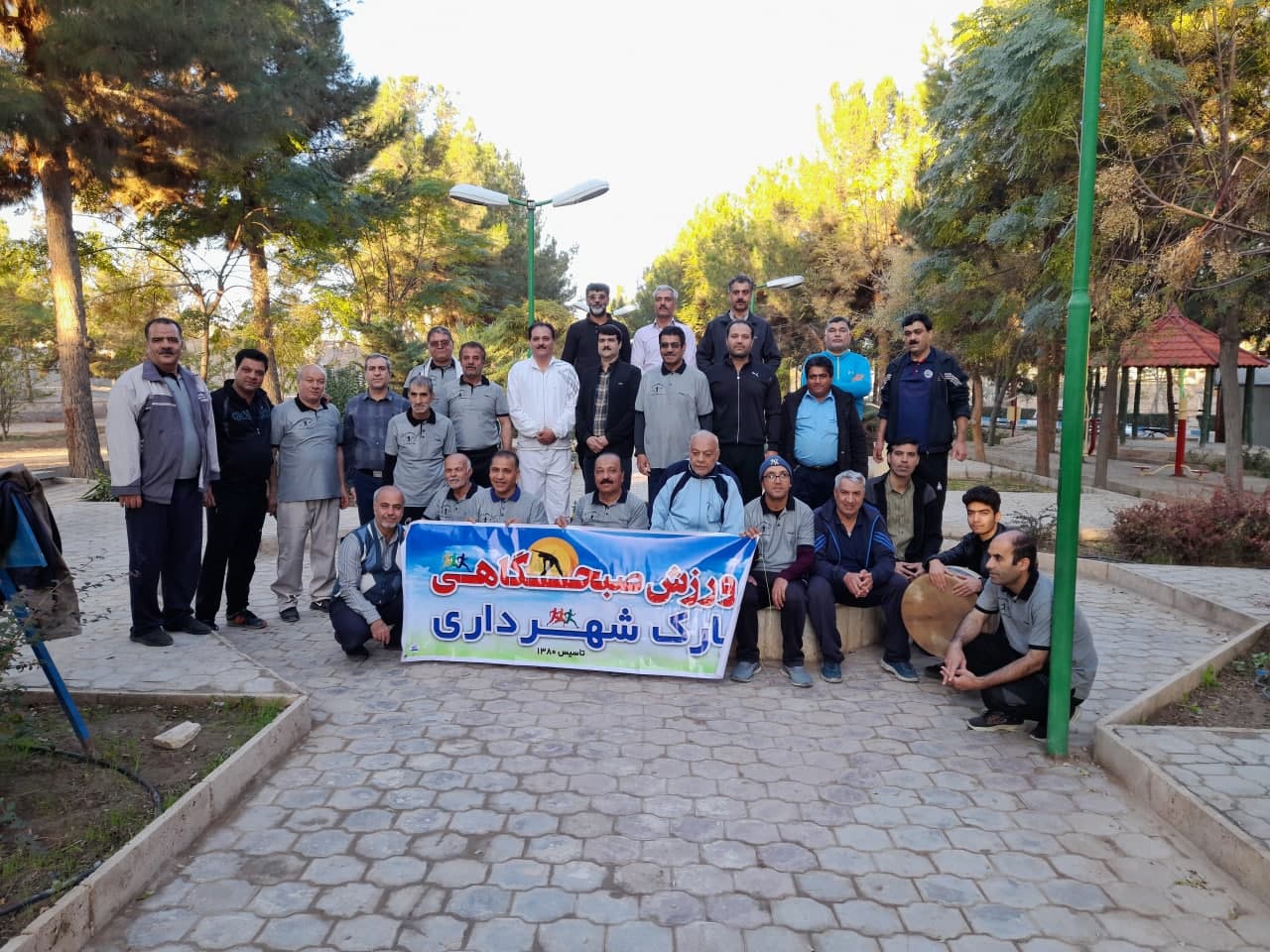 حضور شهردار و اعضای شورای اسلامی شهر در ورزش صبحگاهی 